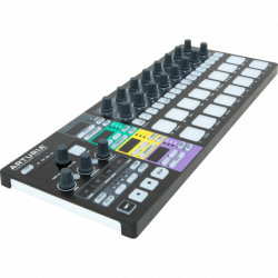 BEATSTEP PRO-BK